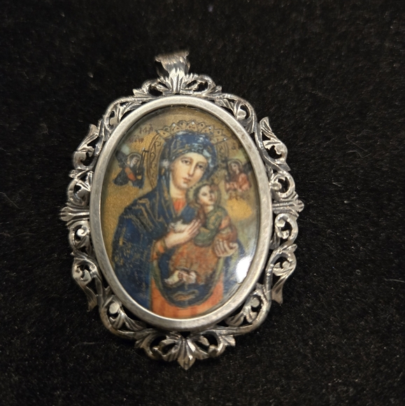 Vintage Religious Icon Brooch - Picture 3 of 3